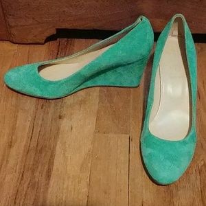 Size 10 aqua suede wedge heels